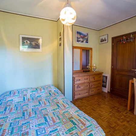 בית נופש Cozy Holiday In Poutaz Near Ski Area *