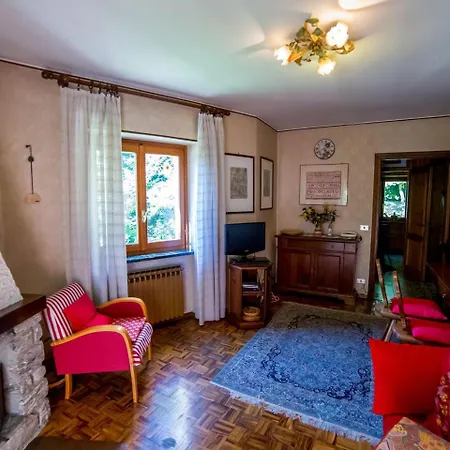 Cozy Holiday In Poutaz Near Ski Area *