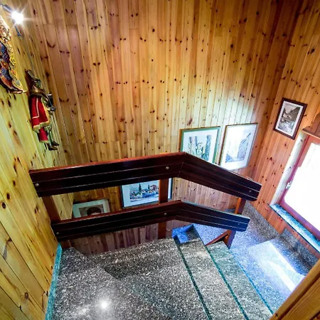 Cozy Holiday In Poutaz Near Ski Area בית נופש Antey-Saint-André
