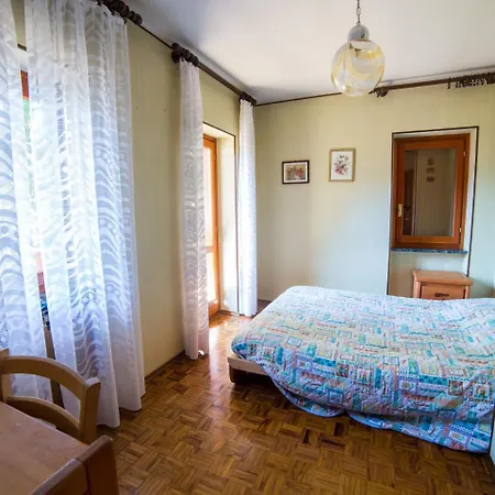 Cozy Holiday In Poutaz Near Ski Area *
